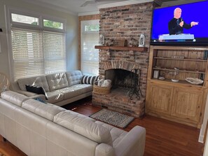 Smart TV, fireplace, DVD player