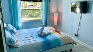 3 habitaciones, tabla de planchar con plancha y cuna de viaje