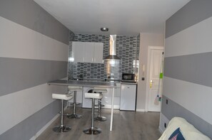 Departamento, 1 cama matrimonial y sofá cama, para no fumadores | Cocina privada