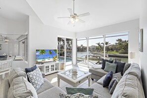 TV - Relaxing Waterfront Home | Pool & Steps to Beach (Marco Island)