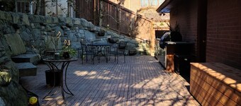 1 block to Washington Park &  short walk to shops, eateries on NW 23rd, Downtown