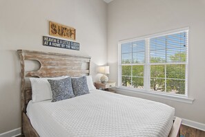 5 chambres, fer et planche à repasser, Wi-Fi gratuit, draps fournis