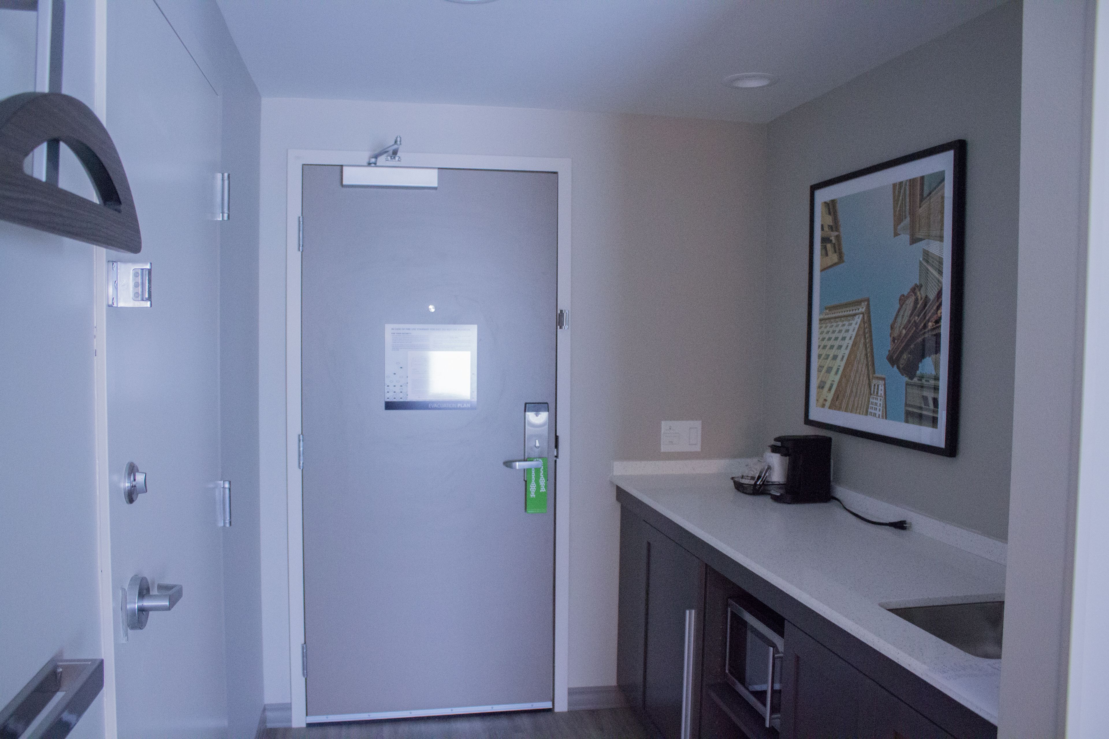 fridge, microwave, coffee/tea maker