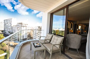 Superior Privilege Suite Balcony | Terraza o patio
