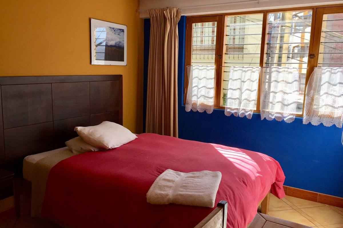Habitación doble, 1 cama matrimonial | Wifi gratis