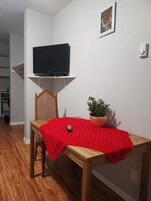 Family Double Room, 2 Queen Beds, Non Smoking | Free WiFi, bed sheets