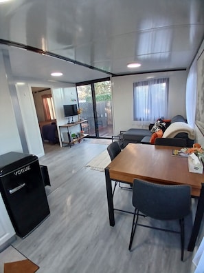 Familien-Ferienhütte | Wohnbereich