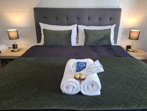 Standard Studio, Multiple Beds (Triple Studio) - Mackenzie Motels (Fairlie)