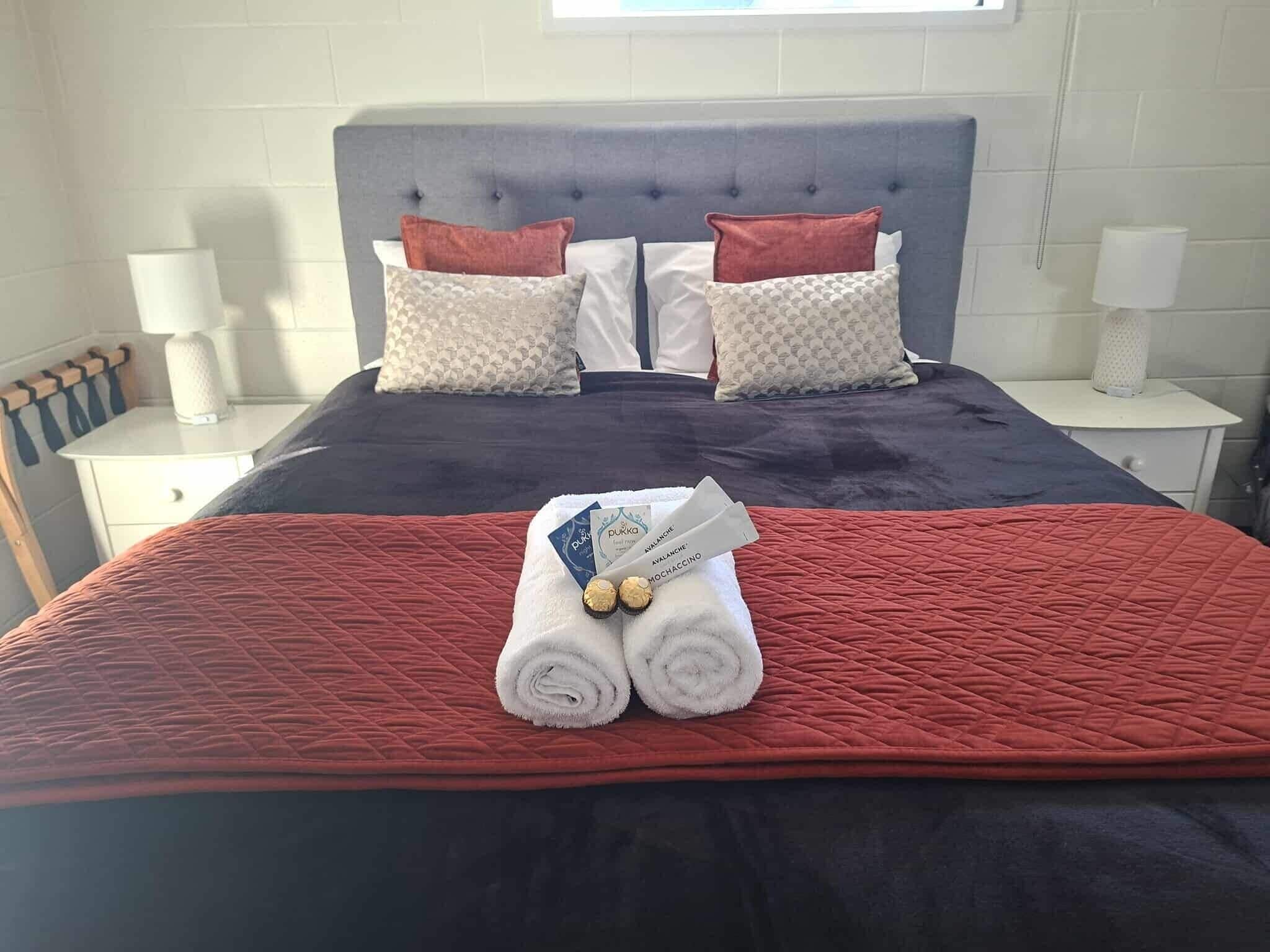 Studio, 1 très grand lit (Studio King) | Décoration personnalisée, ameublement personnalisé