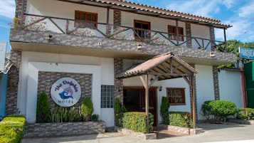 Fachada de la propiedad