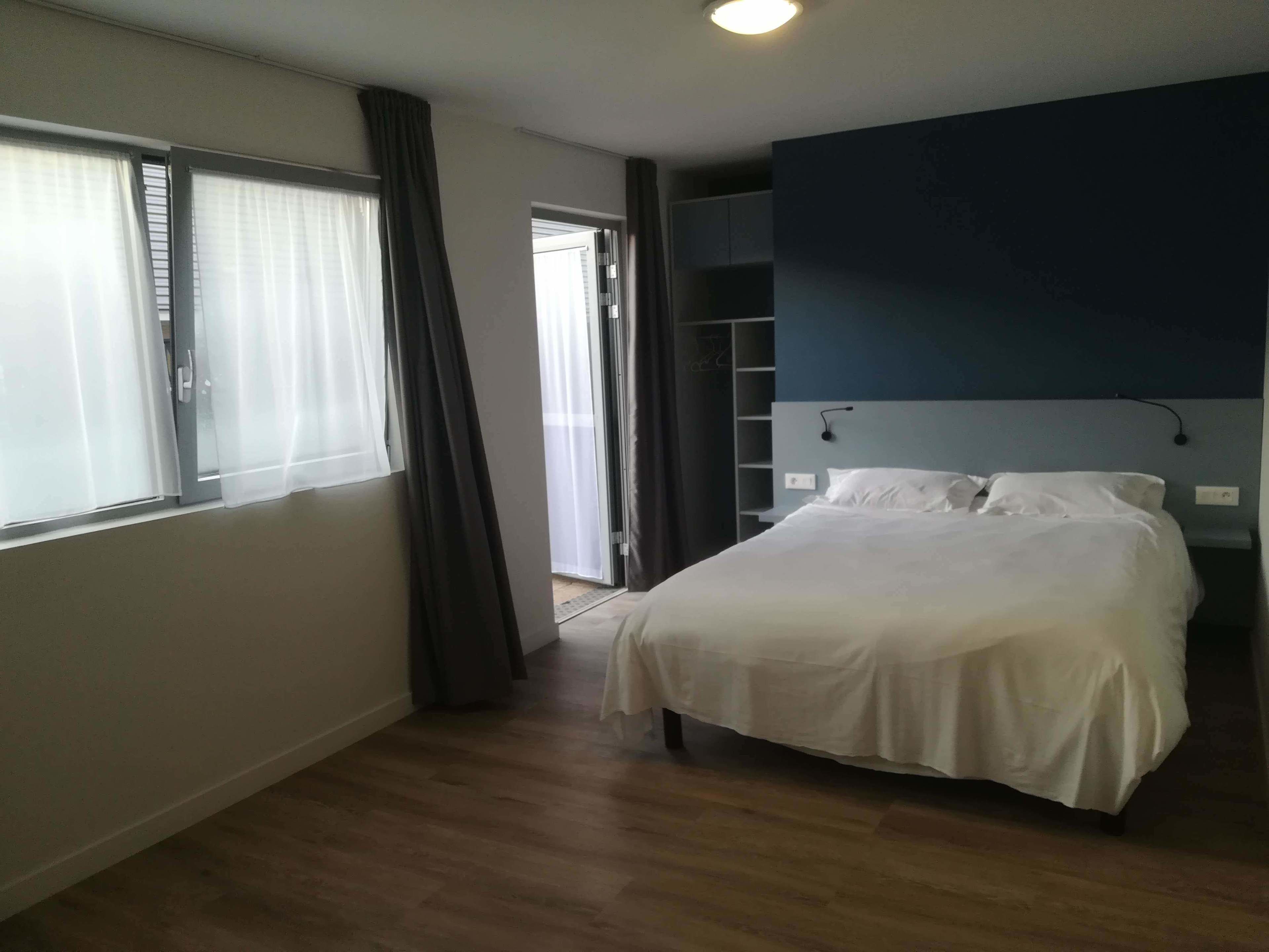 Studio, 1 grand lit, terrasse | Décoration personnalisée, ameublement personnalisé, bureau