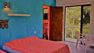 Economy Double or Twin Room, Multiple Beds, Accessible | Minibar, individually decorated, individually furnished, free WiFi