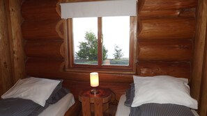 Twin Room, 1 Bedroom, Private Bathroom | Bed sheets