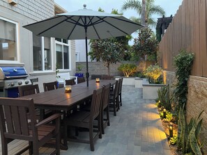 تناول الطعام بالخارج