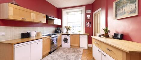 Fridge, microwave, oven, dishwasher