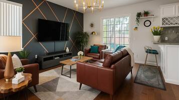 Smart-TV, Kamin, Videospiele, Bücher