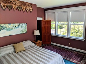 5 Schlafzimmer, Schreibtisch, Bügeleisen/Bügelbrett, Reisekinderbett