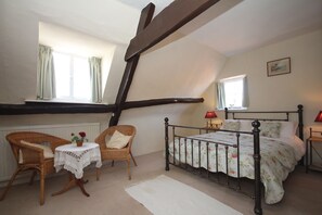 2 chambres, bureau, fer et planche à repasser, Wi-Fi gratuit