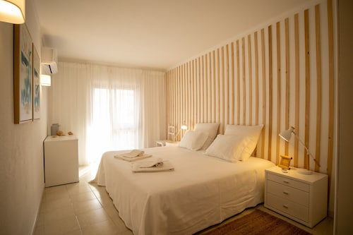 Charming Manta Rota - Spacious T2 300m from the beach