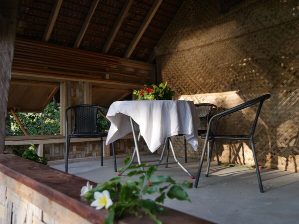 Classic Double Room | In-room dining