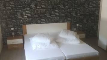 1 Schlafzimmer, Zimmersafe, Reisekinderbett, WLAN
