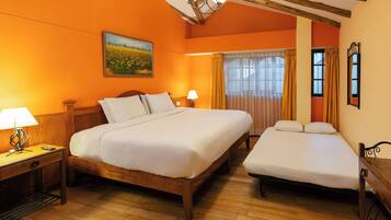 Chambre Triple | Couette en duvet d'oie, décoration personnalisée