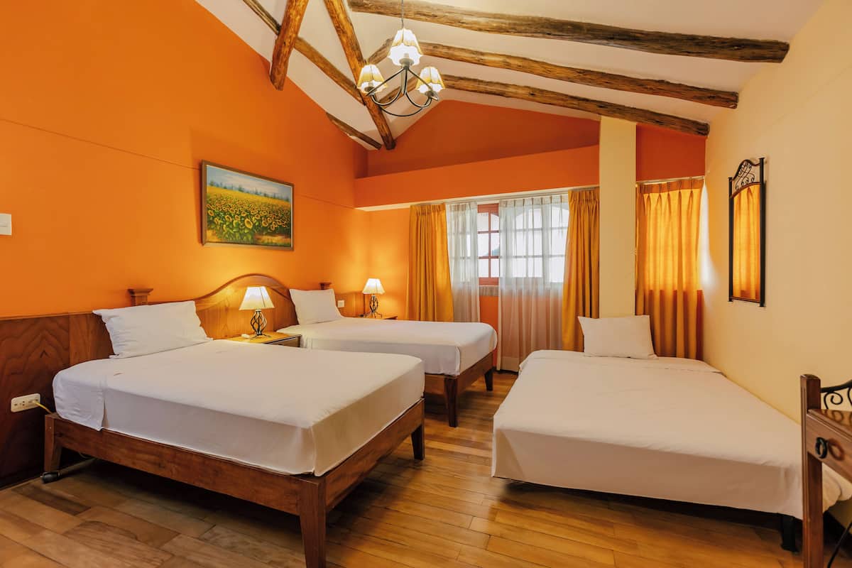 Triple Room