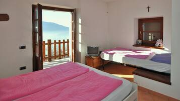 2 Schlafzimmer, Reisekinderbett, WLAN, Bettwäsche
