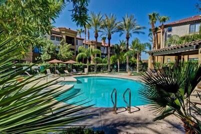 🌵👉Quiet 1st Floor, Gated, Pool, 🏊♂️Wi-Fi, Free Parking, Gym🏋️♂️🌞