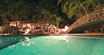 Elegant two-story villa, Casa Fandango, Playa Tamarindo and Play Langosta