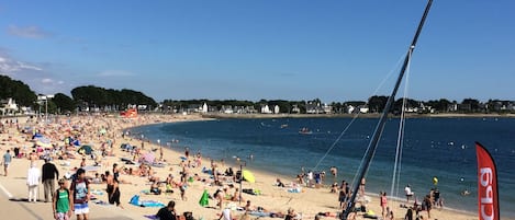 Vlak bij het strand