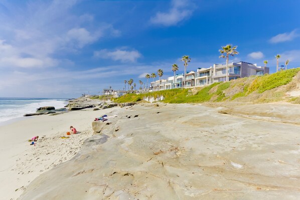 Beach - Sandcastle Hideaway, Dog Friendly, Designer Studio, Private Patio And Parking! (La Jolla)