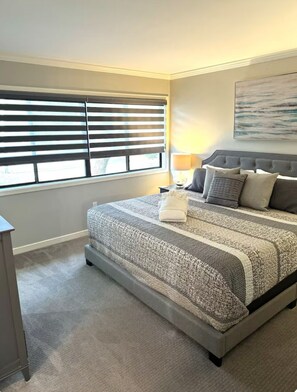 2 bedrooms, desk, iron/ironing board, travel cot