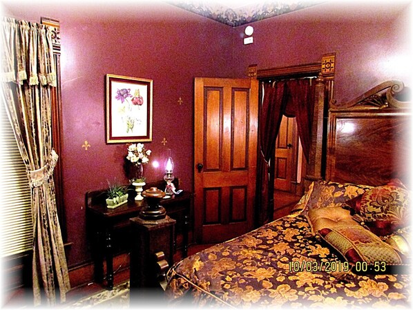 3 bedrooms, iron/ironing board, travel crib, free WiFi