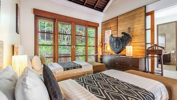 Luxury-Villa, 4 Schlafzimmer, eigener Pool | 3 Schlafzimmer, Zimmersafe, individuell dekoriert