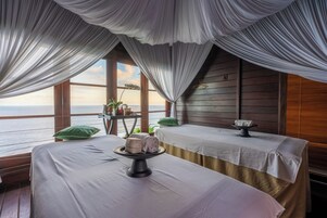 Hot stone massages, 3 treatment rooms, massages