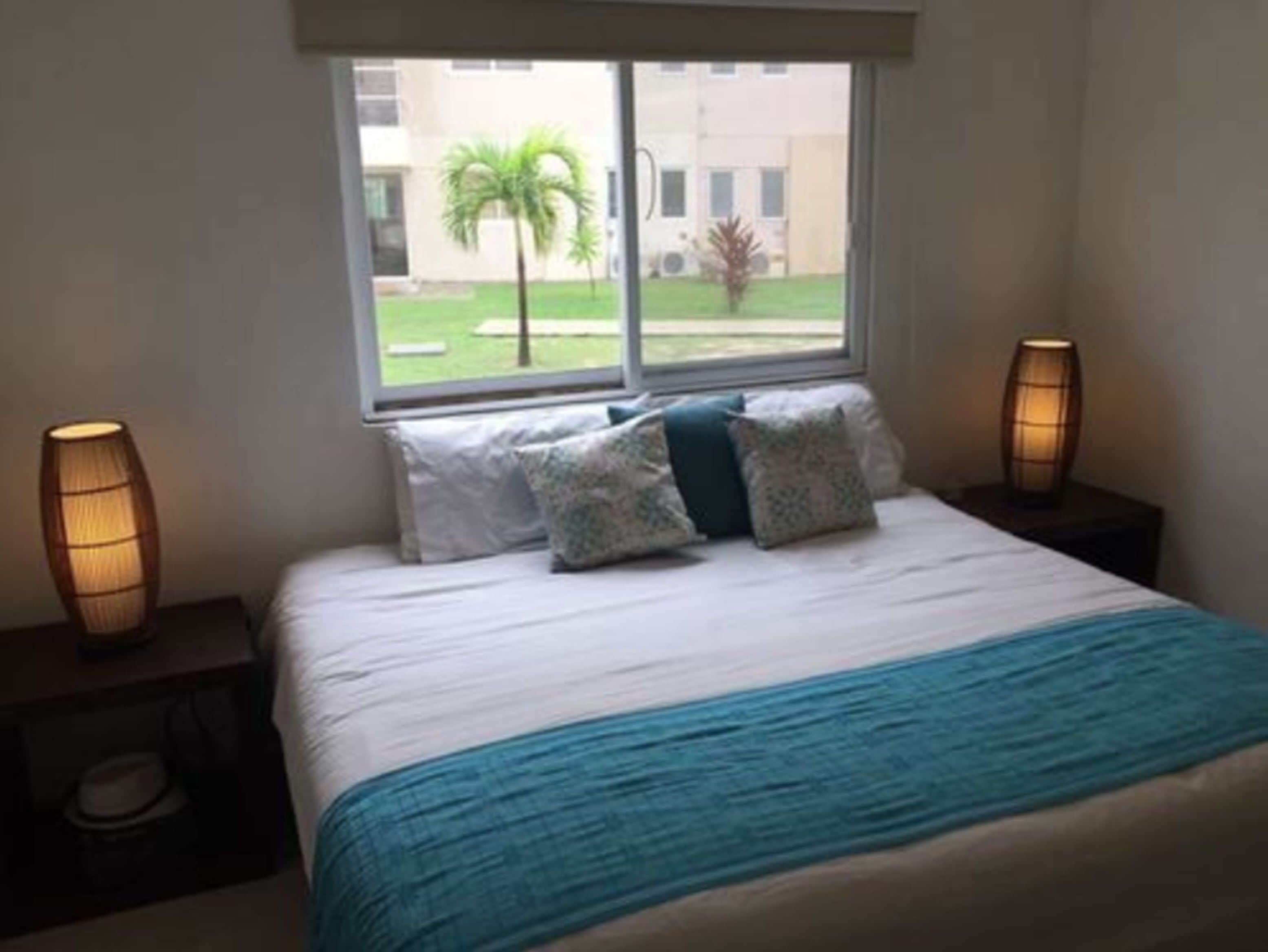 3 phòng ngủ, màn/rèm cản sáng, bộ trải giường 