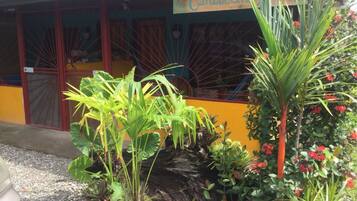 Bagian depan properti