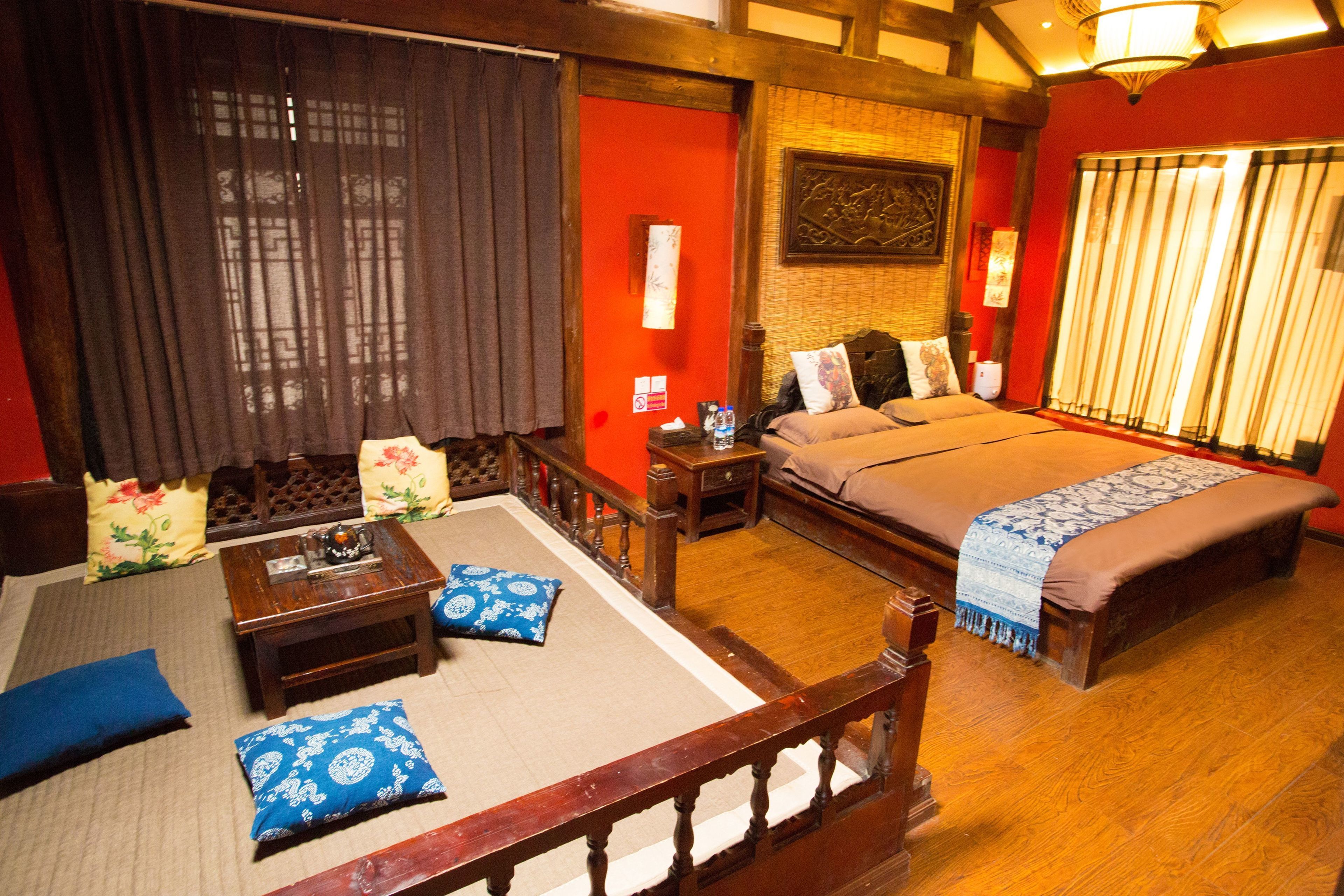 Deluxe-huone, 1 keskisuuri parisänky, tupakointi kielletty | Työpöytä, pimennysverhot, ilmainen Wi-Fi