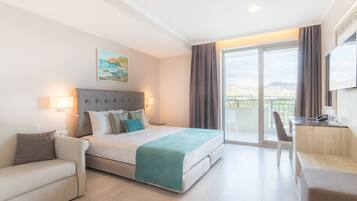 Executive Double Room, Partial Sea View
