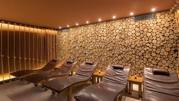 Sauna, boblebad, dampbad, massagebehandlinger