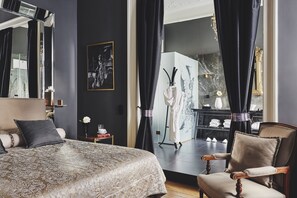 Suite Signature, 1 grand lit (Signature King Suite) | Matelas mémoire de forme, coffres-forts dans les chambres