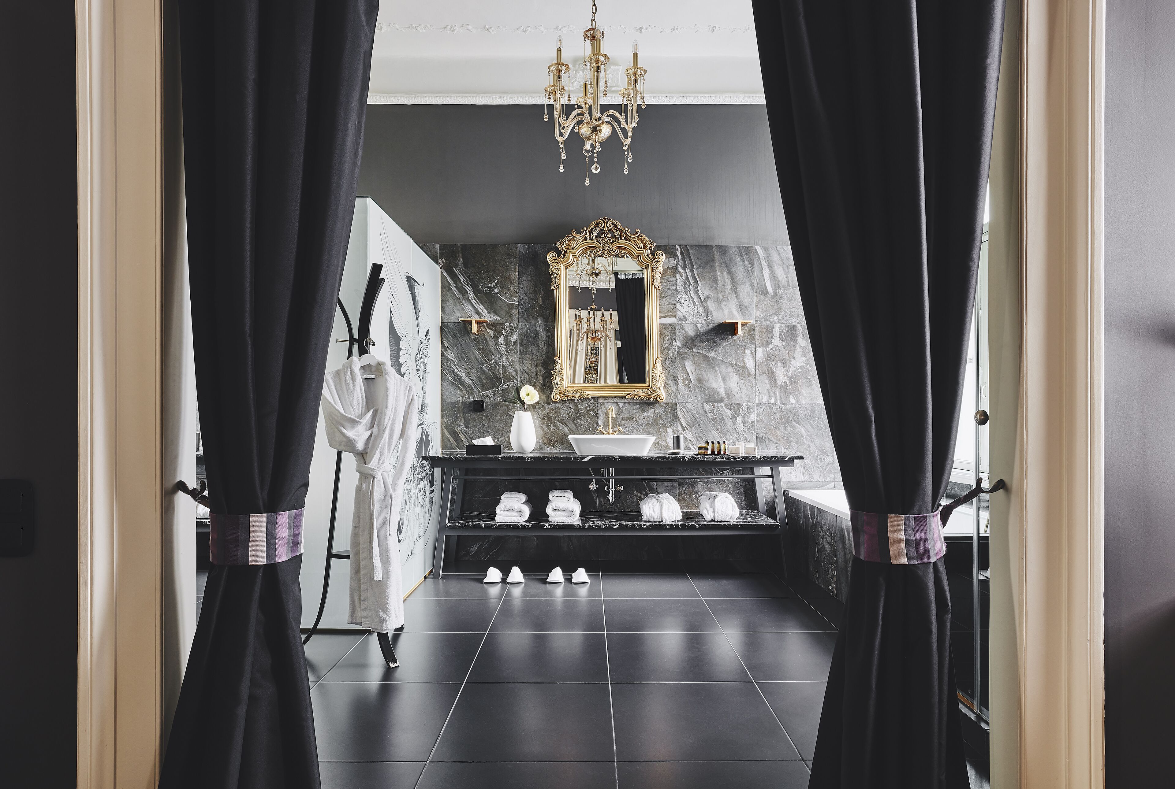 Photo - Bohemian Suites Athens