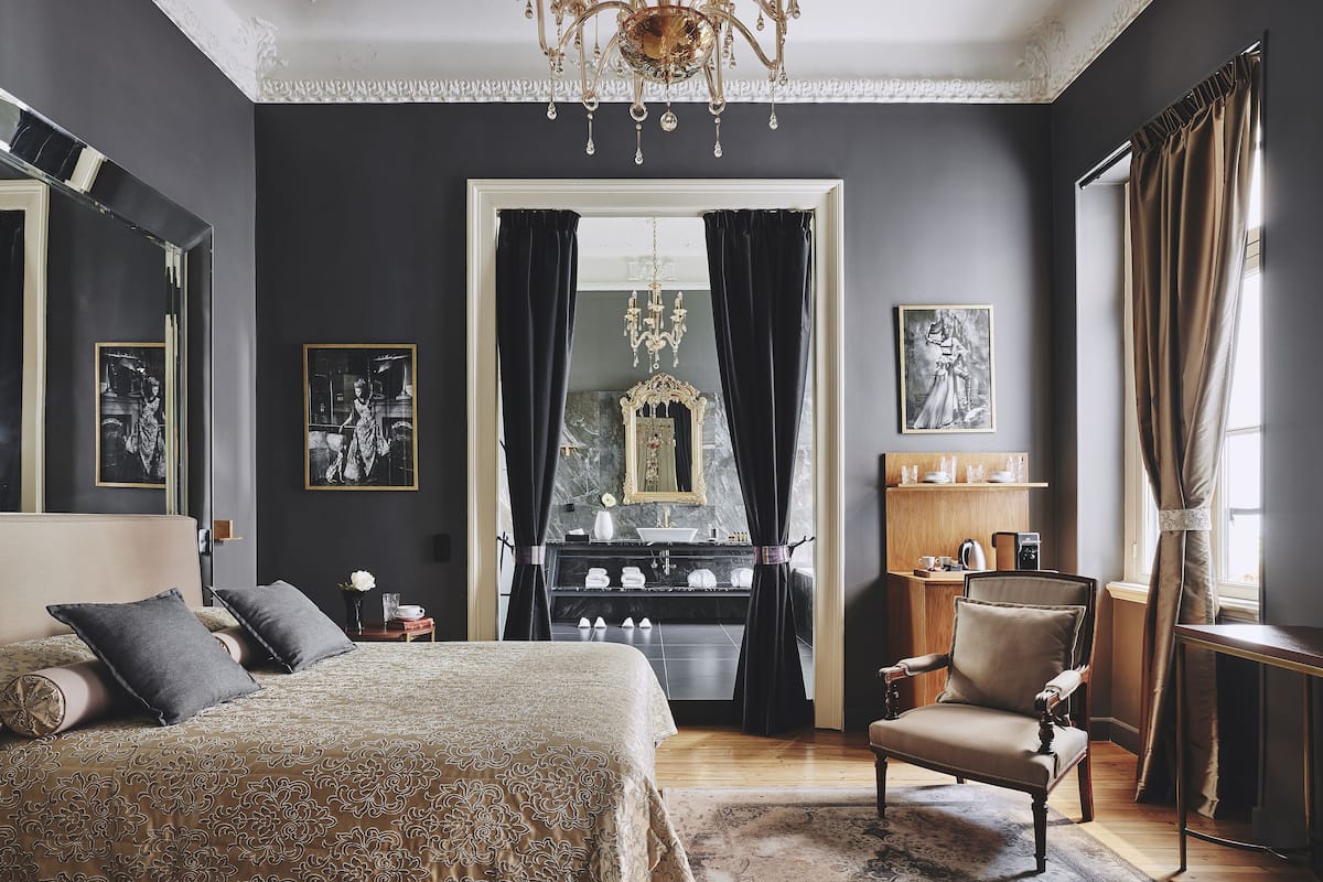 Signature Suite, 1 Katil Ratu (Queen) (Signature King Suite) | 1 bilik tidur, busa memori, peti besi dalam bilik