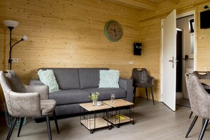 TV de tela plana 24 polegadas com canais digitais, TV, DVD player