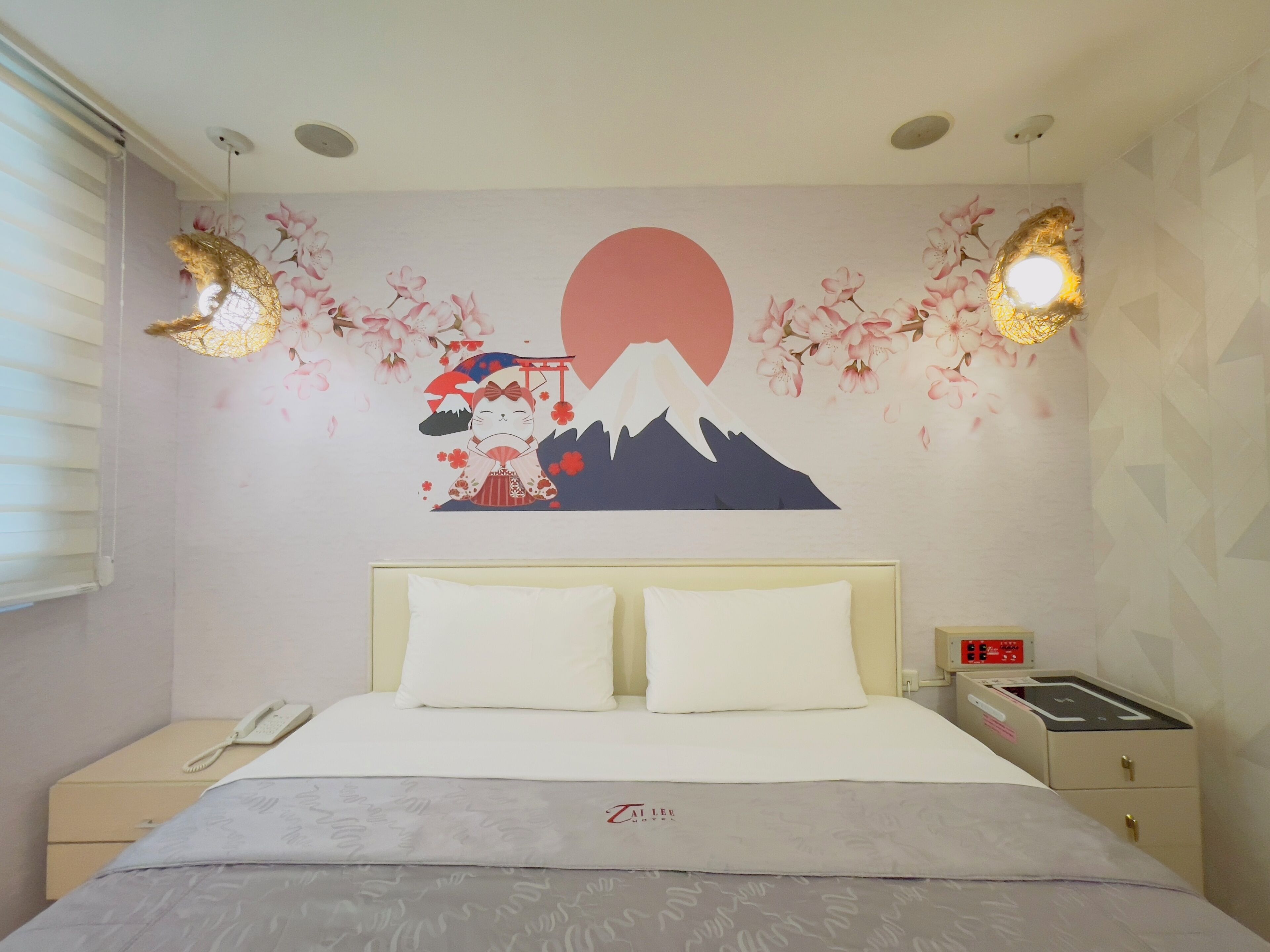 Grand Double Room | Blackout curtains, free WiFi, bed sheets