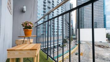 Classic Apartment, 1 Bedroom, Non Smoking | Balcony view
