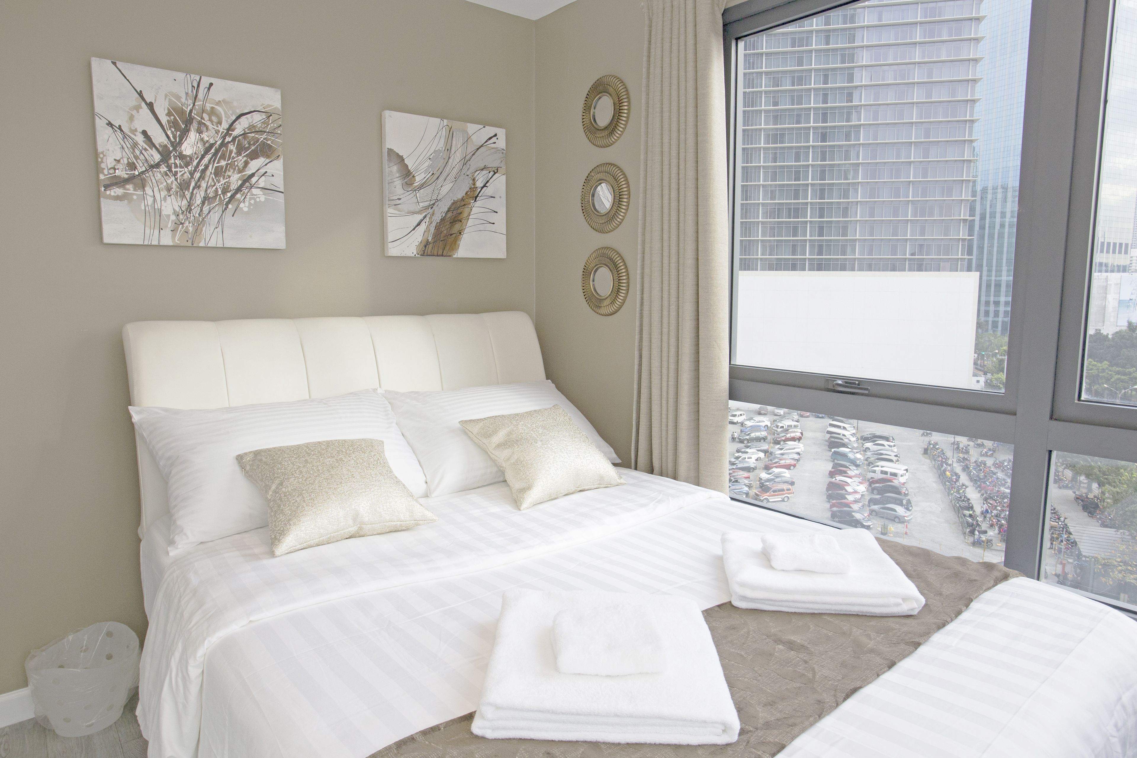 Panoramic Apartment, 1 Bedroom, Non Smoking | Individually decorated, individually furnished, desk, iron/ironing board