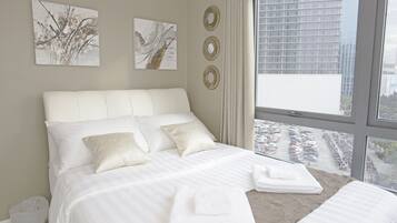 Panoramic Apartment, 1 Bedroom, Non Smoking | Individually decorated, individually furnished, desk, iron/ironing board