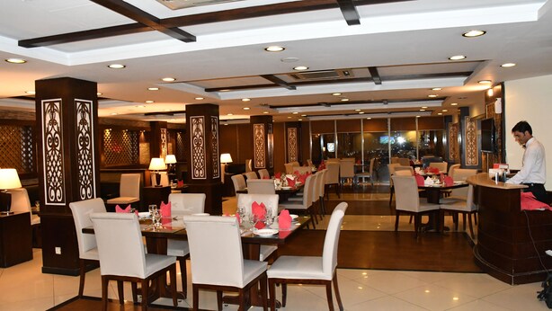 Restaurant - Royalton Hotel (Rawalpindi)